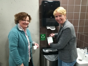 Stadt Langenhagen startet im Gymnasium mit dem Recycling von Papierhandtüchern